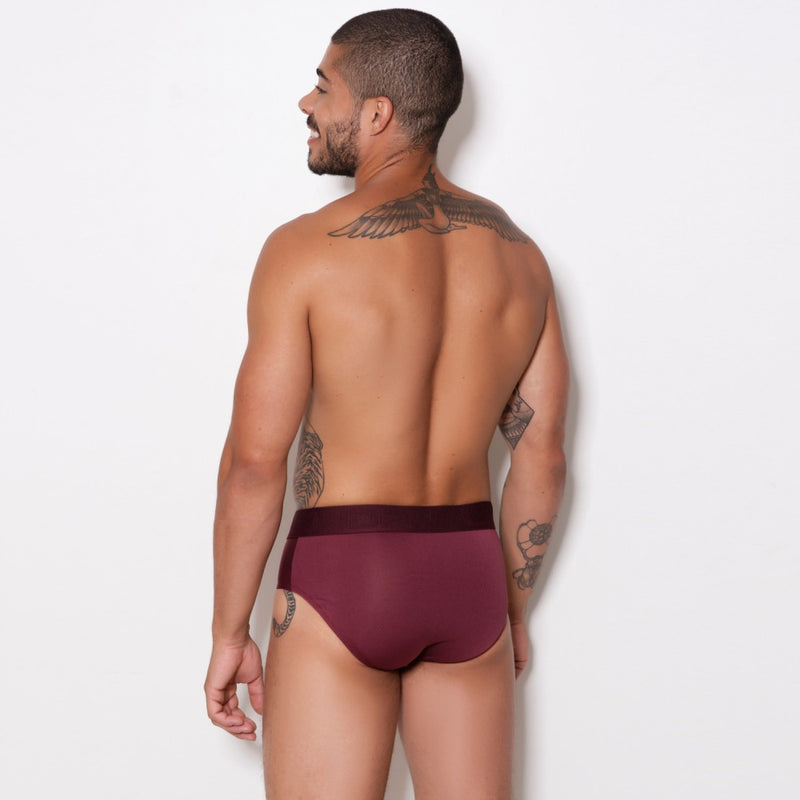 Cueca Slip Microfibra Lisa Elástico Bordado