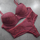 Conjunto Plus Size com Bojo Drapeado e Fio