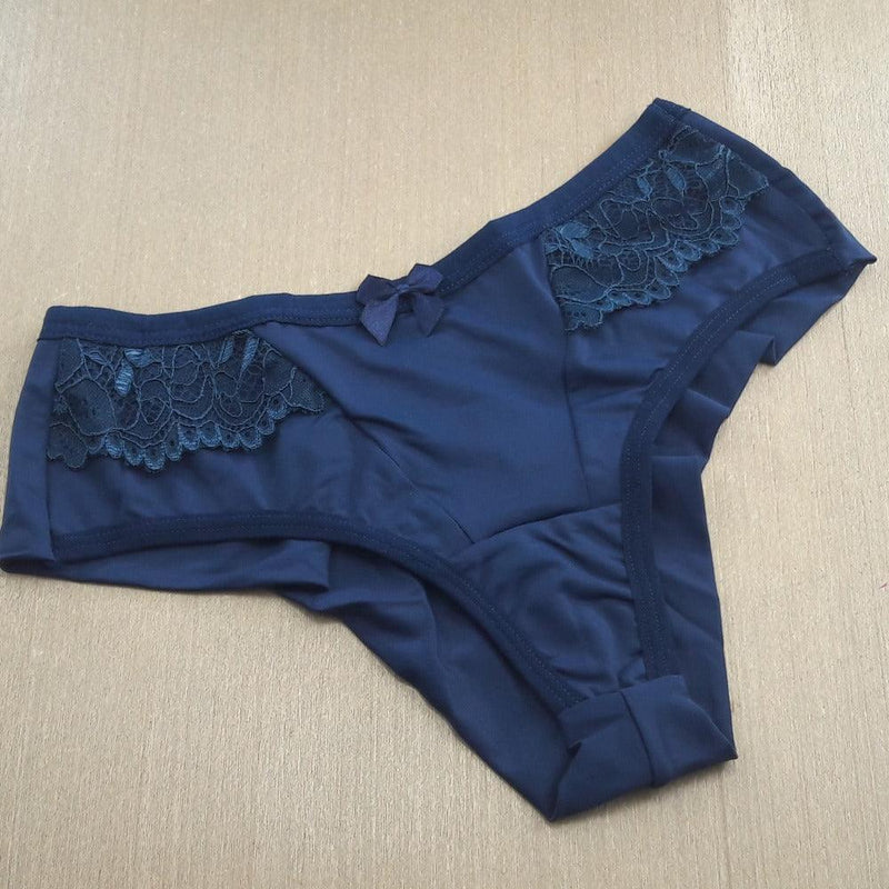 Calcinha Fio Duplo e Detalhe em Renda
